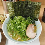 武蔵家 - ねぎラーメン850円＋のり増し100円