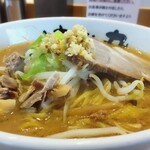 花丸 - 味噌らーめん(￥950)。オーダー率ナンバーワン！