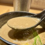 麺屋 周郷 - スープリフト