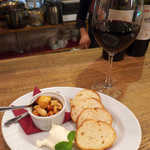 カフェ エ バール ドゥー - ミックスナッツのはちみつマリネ（￥472）。ちょっとクリスマスカラー♪