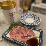 芝浦食肉市場直送 品川ホルモン - 