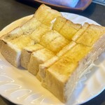 グリル佐久良 - 自家製食パンのトースト