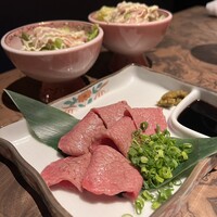 個室焼肉 さんびょうし 別邸 - 
