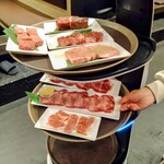 Yakiniku Suehirokan - ロボくんフル活動