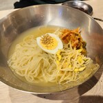 大衆焼肉ホルモン酒場 李苑 - 