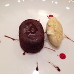 セル ドール - 塩チョコのケーキとアイス