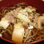 山形蕎麦 そばの実 - 肉蕎麦（アップ）