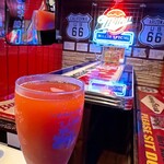 ジービーズカフェホットロッドダイナー - レッドアイ