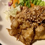 お田広田店 - こんな豚ロース肉です