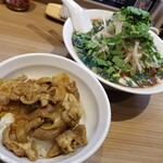 Rock’anDo - レバニラ山椒ブラック＋カレーポークジンジャー丼