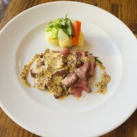 BISTRO FAVORI 代官山 - 仔羊のもも肉のロースト　粒マスタードソース