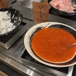 Virafonte Nu Gurando - 朝ごはんの海鮮丼が作れるコーナー。イクラ丼が作れます^ - ^