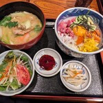 刺身屋新太郎 - Cランチ 爆弾丼・蟹汁付 ¥1,050