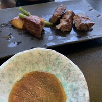 モリタ屋 東京丸の内店 - ひと口ステーキ