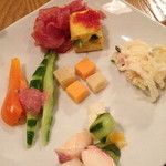 トラットリア コダマ - ランチコース（１，６００円）の前菜ブッフェ