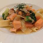 プリミ・バチ - 