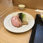 Men Lab Senga Shouten - 塩そば、別皿の具