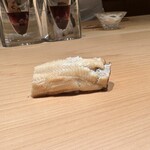 鮨 一幸 - 【穴子】★★★★★
      香ばしさから、塩で引き立つ甘味・旨味・香りがトロけて広がり、シンプルで力強い穴子の美味しさに浸る！