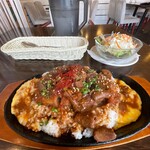 JINNO COFFEE - 「鉄板味噌カツ丼（ミニサラダ＋アイスコーヒー付）」1,280円