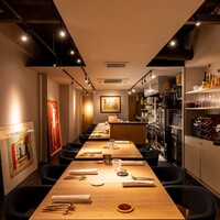 Osteria Da Boo. - カウンター7席、テーブル10席