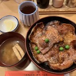 豚丼のぶたはげ - 