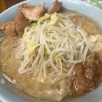 ラーメン二郎 - ラーメン　麺半分　ニンニク少なめとあぶら少し