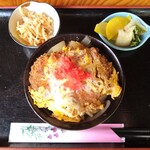 手造りほうとうあずま - ミニかつ丼550円