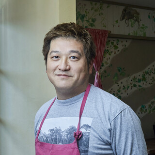 Tetsuo Ota (Otatetsuo) -一位凝视食物未来的高傲厨师