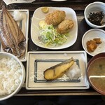 大衆酒蔵 鳥よし - 日替わり定食（３品選び）