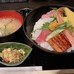 Ototo - 海鮮丼ご飯大盛