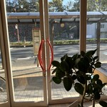 SUNDAE - 店内からの景色❗️