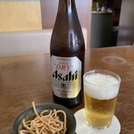 手打 佐藤 - 瓶ビール、お通し