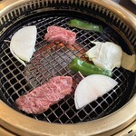 味園 - 野菜も付いてます