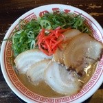 ラーメン 田中九商店 - 『黄金チャーシュー麺（ネギ多め）』（９７９円）～♪(^o^)丿