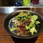 Ooiso Umi Soba - イカ墨担々麺