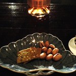 バー ジャダ - H25.12　　チャージのつまみ