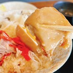 Kakunidonya Kuroshiro - 脂身がゼラチンプルプル！トロントロンです！角煮200gは、かなり食べ応えあり！