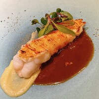 鉄板焼きWAGYU LIVERARY - 伊勢海老です。アメリケーヌソースとジャガイモのピュレ