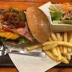 カフェ プルメリア - メキシカンチーズバーガー1265円