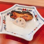 木晴 - 鮭の幽庵焼、酢蓮根
