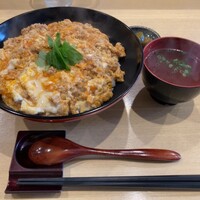 花見川 大富 - 親子そぼろ丼（大）1400円、並は1200円です
