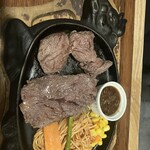 大衆ステーキとハンバーグ炭火焼専門店 ミンチェッタ - 北海道産牛ヒレ肉の厚切りステーキ　300g