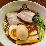 らぁめん翠蓮 - 辛いラーメン　煮卵トッピング