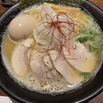 RAMEN 風見鶏 - 特製濃厚醤油 大盛り