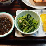 Ajidokoro Senren - もずく酢、青菜の和え物