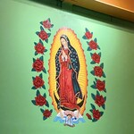 TACOS SHOP PARA MEXICO - 壁面のマリア様とディエゴ
