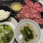 Oreno Yakiniku - ネギ塩牛タンランチ/1,280
                        ごはん・スープ・ミニサラダ付き
                        ごはん・スープおかわり無料