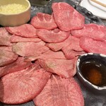 Oreno Yakiniku - ネギ塩牛タンランチ/1,280
                        ごはん・スープ・ミニサラダ付き
                        ごはん・スープおかわり無料