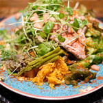 プールトワ - ランチコース 2000円 の田舎風パテとサラダ