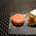 プールトワ - ランチコース 2000円 のデザート盛り合わせ